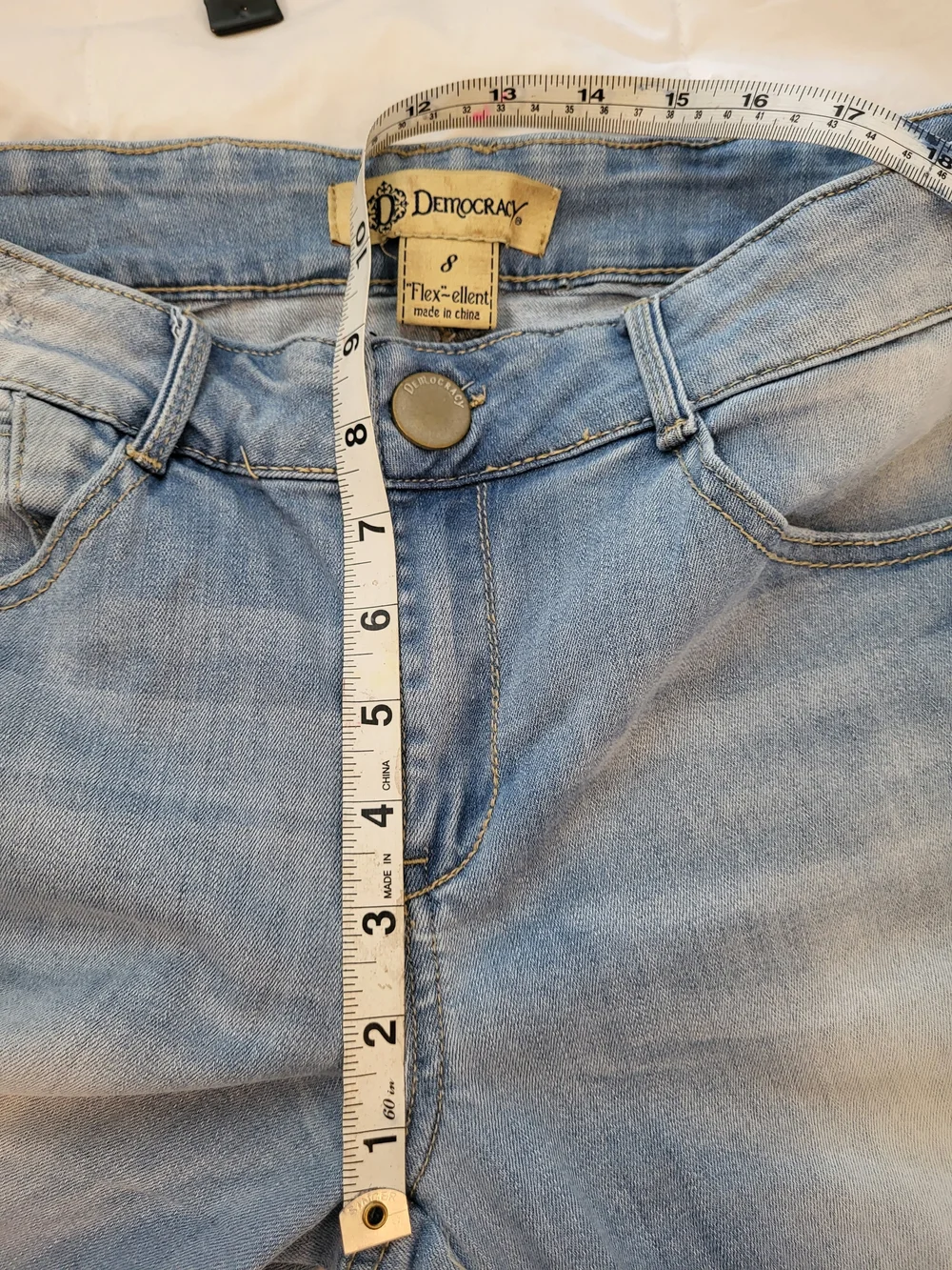 Democracy Flex-ellent Light Blue Cropped Jeans with Multicolor Scalloped Hem - Picture 6 of 14